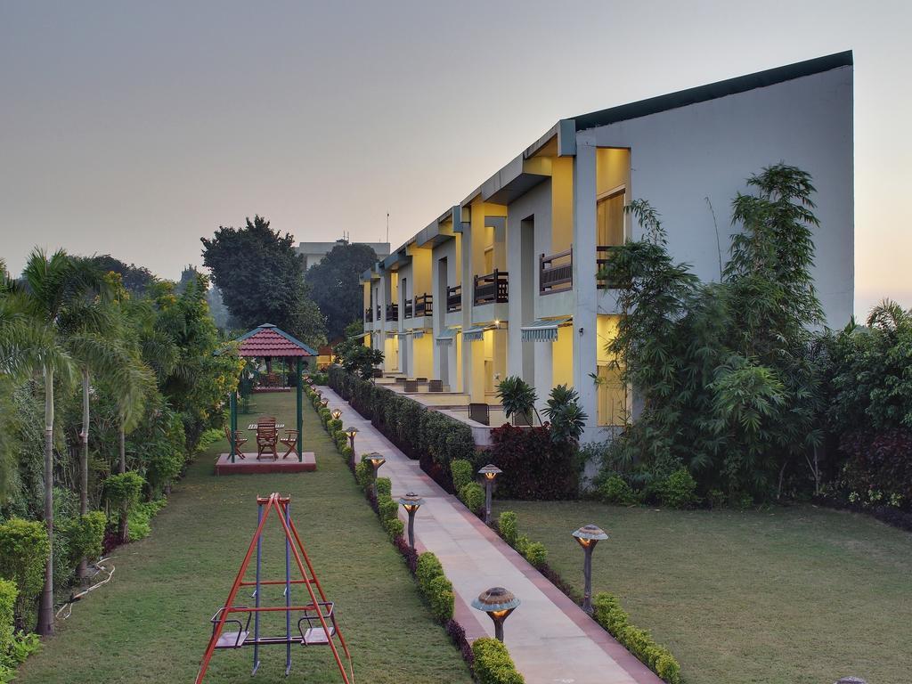 V Resorts Rajaji National Park Ришикеш Экстерьер фото
